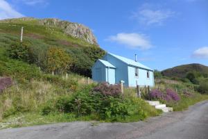 Gallery image of The Tin Church in Port na Long