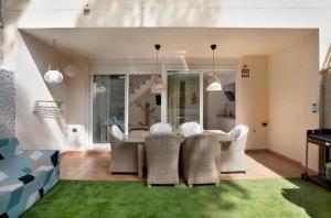Posedenie v ubytovaní Duplex One
