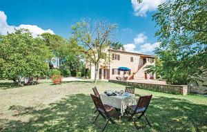 Vonkajšia záhrada v ubytovaní Agriturismo Fattoria Il Piano - Appartamento Aia - San Gimignano