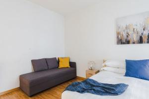 A bed or beds in a room at Elegant Apartment Via Veneto by Varental