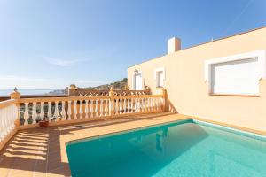 The swimming pool at or close to Casa gonzalez