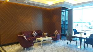 Posezení v ubytování AL HAYAT HOTEL