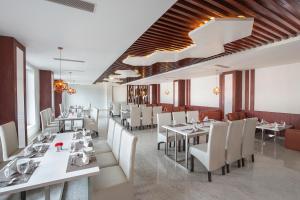 Restaurace v ubytování Himal Resort