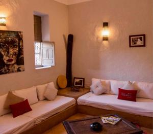 Posezení v ubytování Villa Dar 55 - Berber House + 37 fotografií