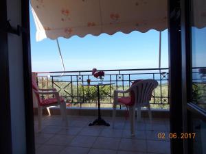 Balkón alebo terasa v ubytovaní Horizon Blue, Kalamitsi, Lefkas