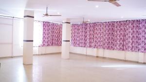 Gallery image of Dwaraka grand in Visakhapatnam +18 photos