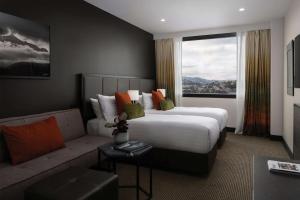 Cama ou camas em um quarto em Rydges Wellington Airport