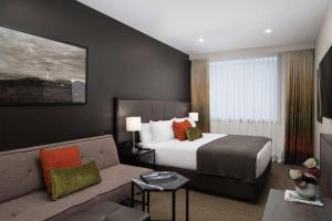 Cama ou camas em um quarto em Rydges Wellington Airport