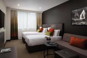 Cama ou camas em um quarto em Rydges Wellington Airport