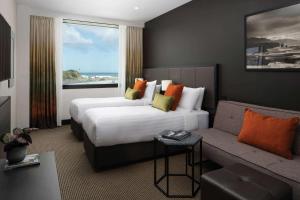 Cama ou camas em um quarto em Rydges Wellington Airport