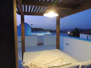 A bed or beds in a room at COZY, Beach House , by MAHBOVILLAS