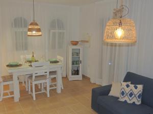 Kép COZY, Beach House , by MAHBOVILLAS szállásáról La Olivában a galériában