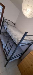 Posteľ alebo postele v izbe v ubytovaní Sa Shei Apartment Tossa de Mar