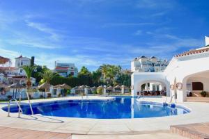 Bazén v ubytovaní Capistrano Playa views alebo v jeho blízkosti