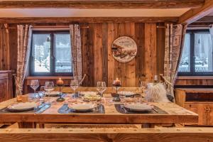 Le Coeur de Courchevelにあるレストランまたは飲食店