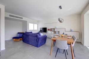 Gallery image of Stunning 3BR Apartment with Marina Views in Taʼ Xbiex