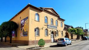 Billede fra billedgalleriet på KOMPLEX -Rendezvénytermek-Panzió-Apartman-Irodák- i Mátészalka