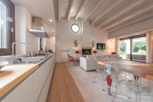 Kjøkken eller kjøkkenkrok på Villa Angelina - IsulaTravel