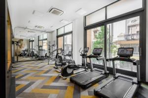 Fitness centrum a/nebo fitness zařízení v ubytování Emerald Hotel by Continental Group