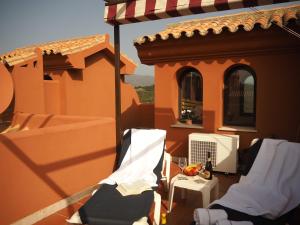 Balkon lub taras w obiekcie Duplex Penthouse in Estepona- Mountain and Sea views