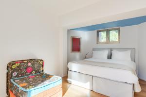 Postel nebo postele na pokoji v ubytování Luxurious Villa Philoxenia