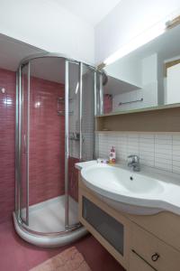 Koupelna v ubytování Luxurious Villa Philoxenia