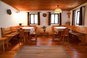 A seating area at Apartments Grafhube, Afritz-Verditz