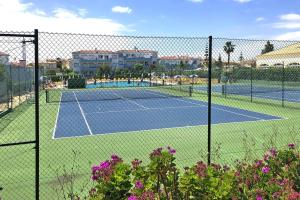 Tenis a/nebo squash v ubytování Townhouse, Portimao nebo okolí