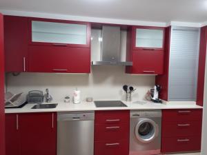 Fotografia z galérie ubytovania Apartamento a 350 metros de la playa v destinácii Pobra do Caramiñal