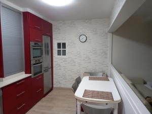 Fotografia z galérie ubytovania Apartamento a 350 metros de la playa v destinácii Pobra do Caramiñal