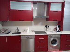 Fotografia z galérie ubytovania Apartamento a 350 metros de la playa v destinácii Pobra do Caramiñal