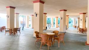 A restaurant or other place to eat at Apartamento Romana Playa