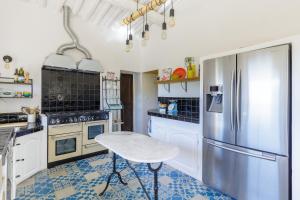 Billede fra billedgalleriet på LODGES PARK CASTELLET PROVENCE - Gîtes dans les vignes AOC Bandol à 15 min des plages et du Circuit Paul Ricard F1 i Le Beausset