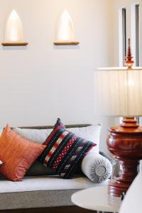 Ein Sitzbereich in der Unterkunft T Heritage Hotel