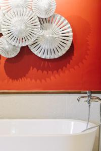 Ein Badezimmer in der Unterkunft T Heritage Hotel