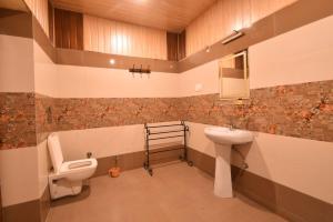 Hotel Sagar Niwas的一间浴室