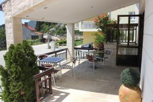 Reštaurácia alebo iné gastronomické zariadenie v ubytovaní Guesthouse San Antonio