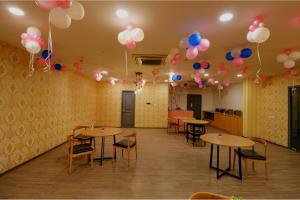 Restaurace v ubytování FabHotel Chattarpur Enclave - Near Chattarpur Metro Station