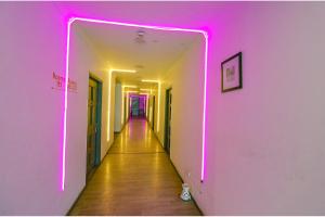 Fotografie z fotogalerie ubytování FabHotel Chattarpur Enclave - Near Chattarpur Metro Station v Novém Dillí