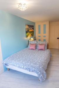 Garage, 2 chambres, balnéo, 2 SDB, 2WC, vue sur les monuments客房内的一张或多张床位