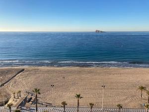 Zdjęcie z galerii obiektu Santa Margarita, Benidorm Levante, 1st line, Frontal Seaview, Ocean Terrace w mieście Benidorm