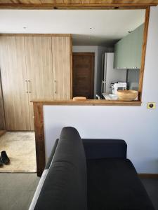 Kuchyň nebo kuchyňský kout v ubytování MyHome - Très Beau T3 refait à neuf - Tichot Val Claret