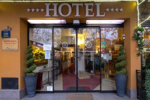 Exteriér nebo vchod ubytování Garni Hotel Planeta Inn