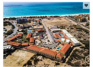 Een luchtfoto van Aruba , Eagle Beach Townhouse