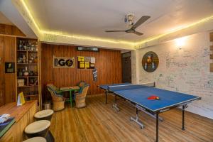Η αίθουσα παιχνιδιών του The Hosteller Mussoorie By the Streamside, Kempty