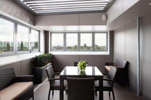 Posezení v ubytování Rydges Latimer Christchurch