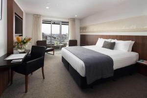 Postel nebo postele na pokoji v ubytování Rydges Latimer Christchurch