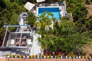 Basen w obiekcie Stunning home Benamahoma 4 Bed - Sierra Grazalema lub w pobliżu