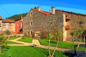 The building in which the holiday home is located