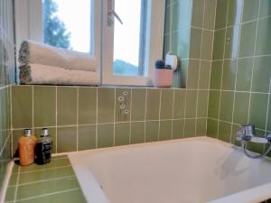Kúpeľňa v ubytovaní Apartamento Lurra Barrika + 24 fotografií